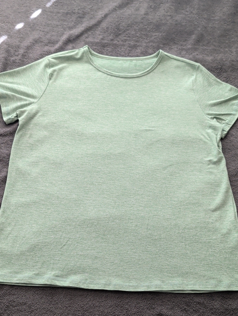 Women's Lightweight Crew Neck T-Shirt - Sage Green